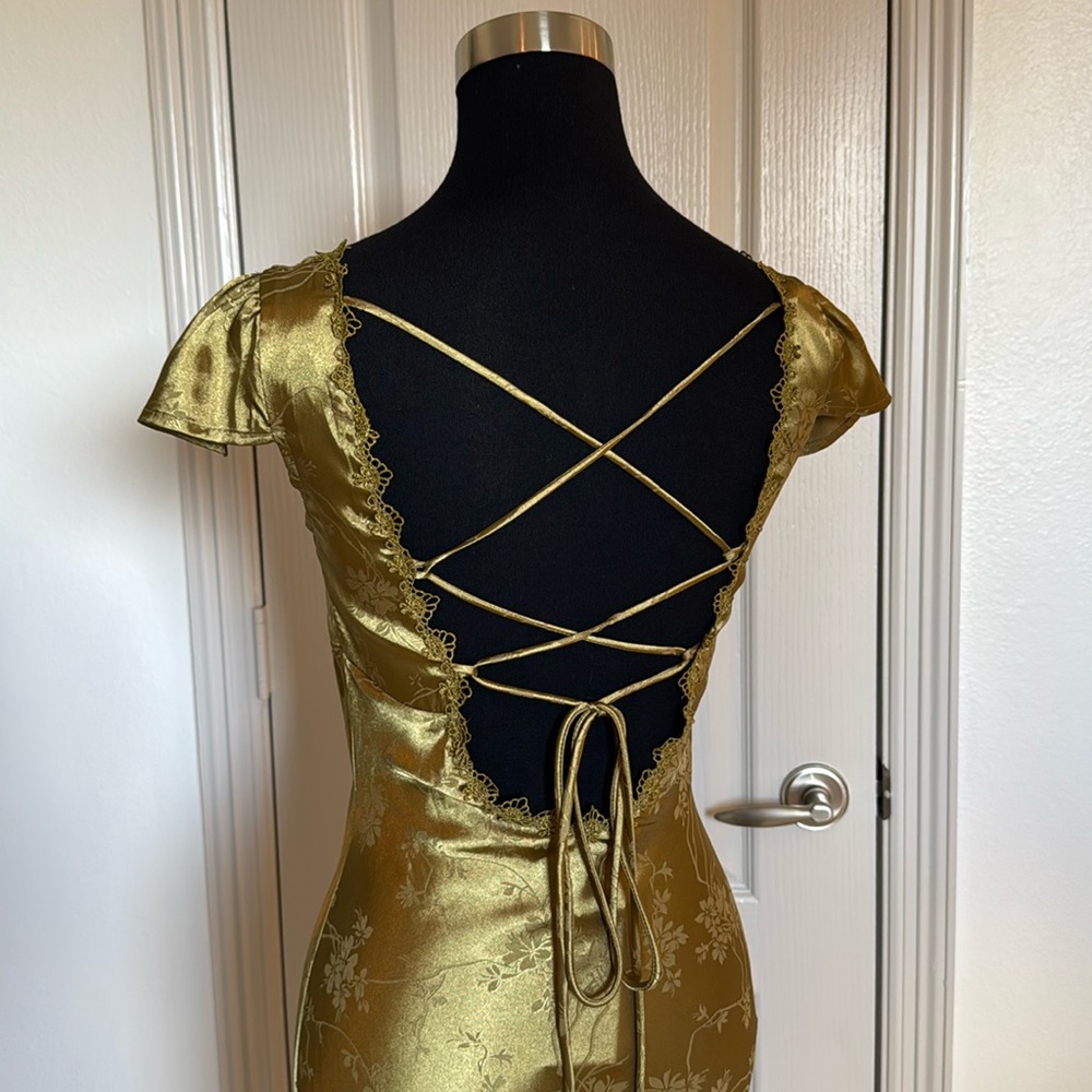 Open-back dress